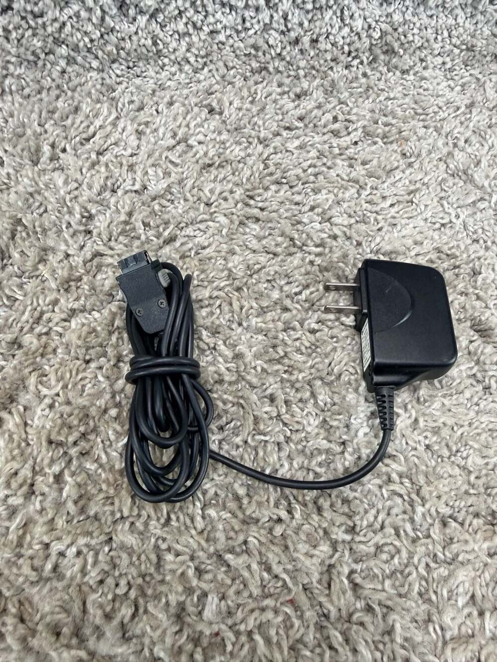 LG AC Adaptor Model TA-P01WS 5V 1A Cell Phone Charger